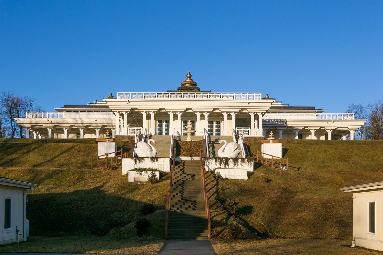 Art Of Living Retreat Center Hotel Bamboo Exterior foto